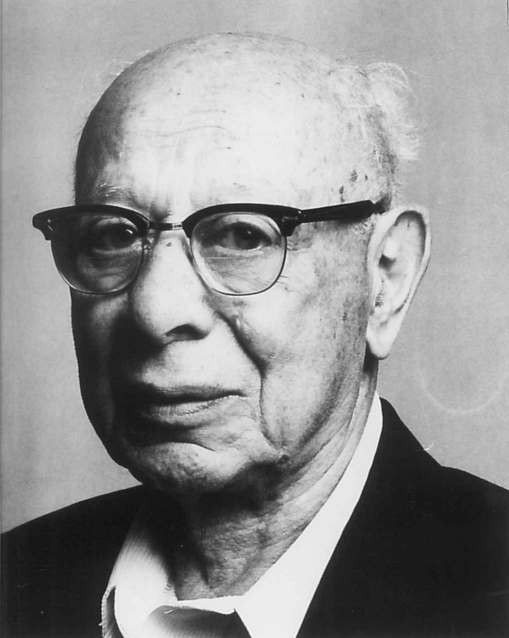 Portrait photo of Bruno Bettelheim