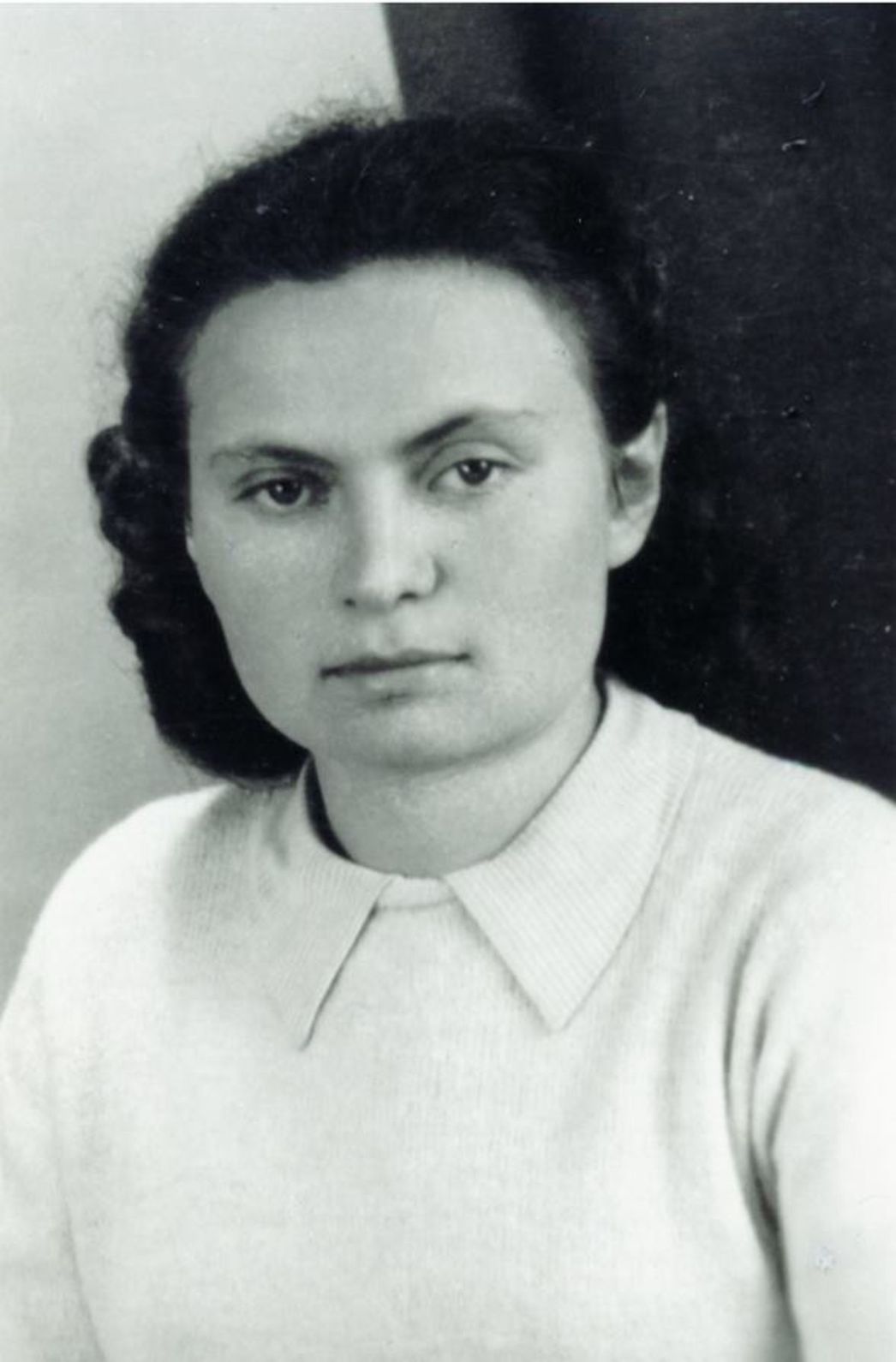 Portrait photo of Felicja Karay