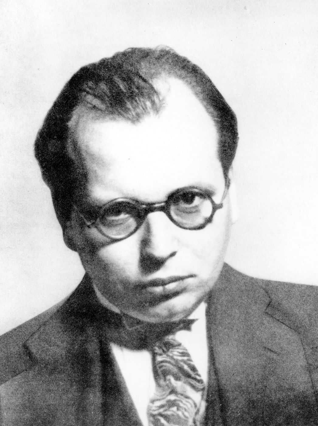 Portrait photograph of Hans Litten
