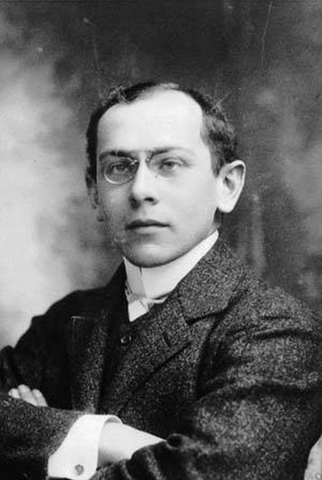 Portrait photograph of Heinrich Steinitz