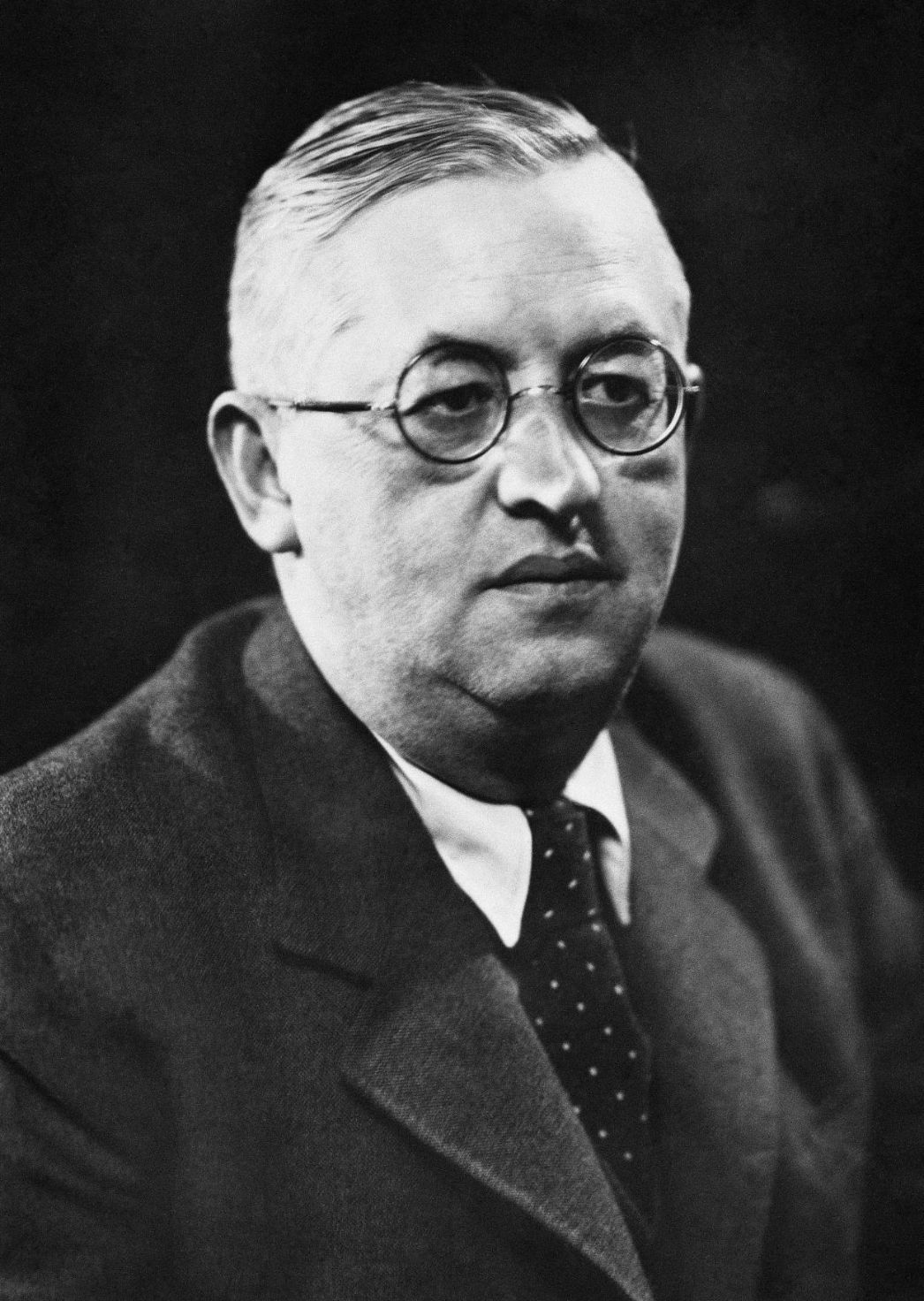 Portrait photograph of Josef Čapek 