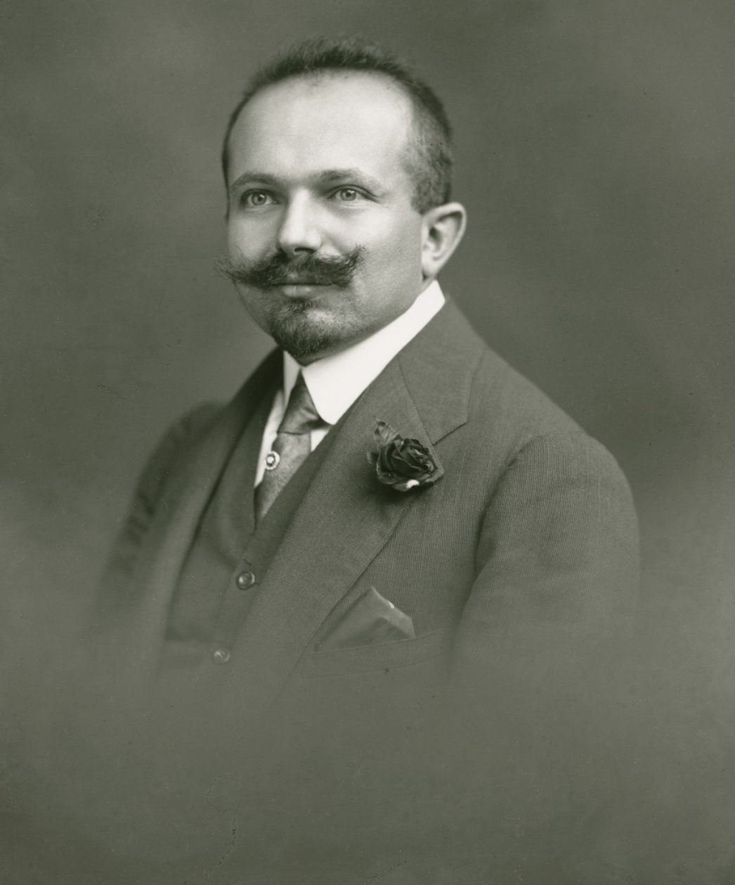 Portrait photograph of Jindrich Waldes