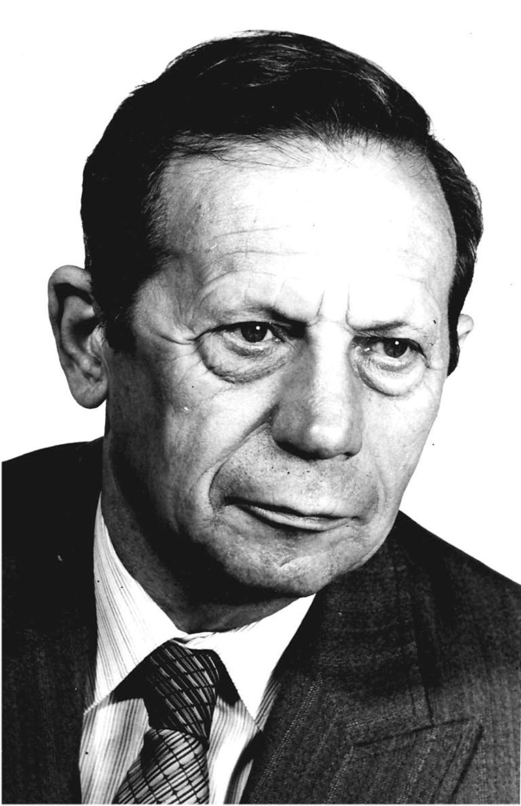Portrait photograph of Ernö Gáll