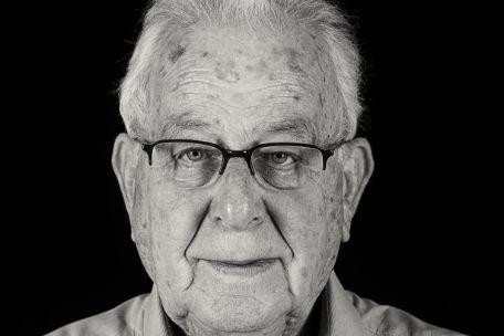 Portrait photograph of Naftali Fürst