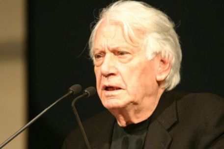 Aufnahme von Jorge Semprún am Rednerpult