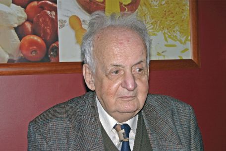 Portraitaufnahme von Ivan Ivanji